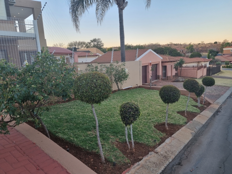 5 Bedroom Property for Sale in Safari Gardens North West